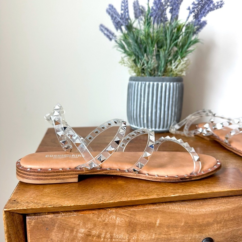 Sandals - Picture 2 of 4